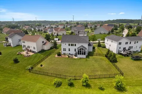 1554 Star Grass Circle Aurora IL 60506