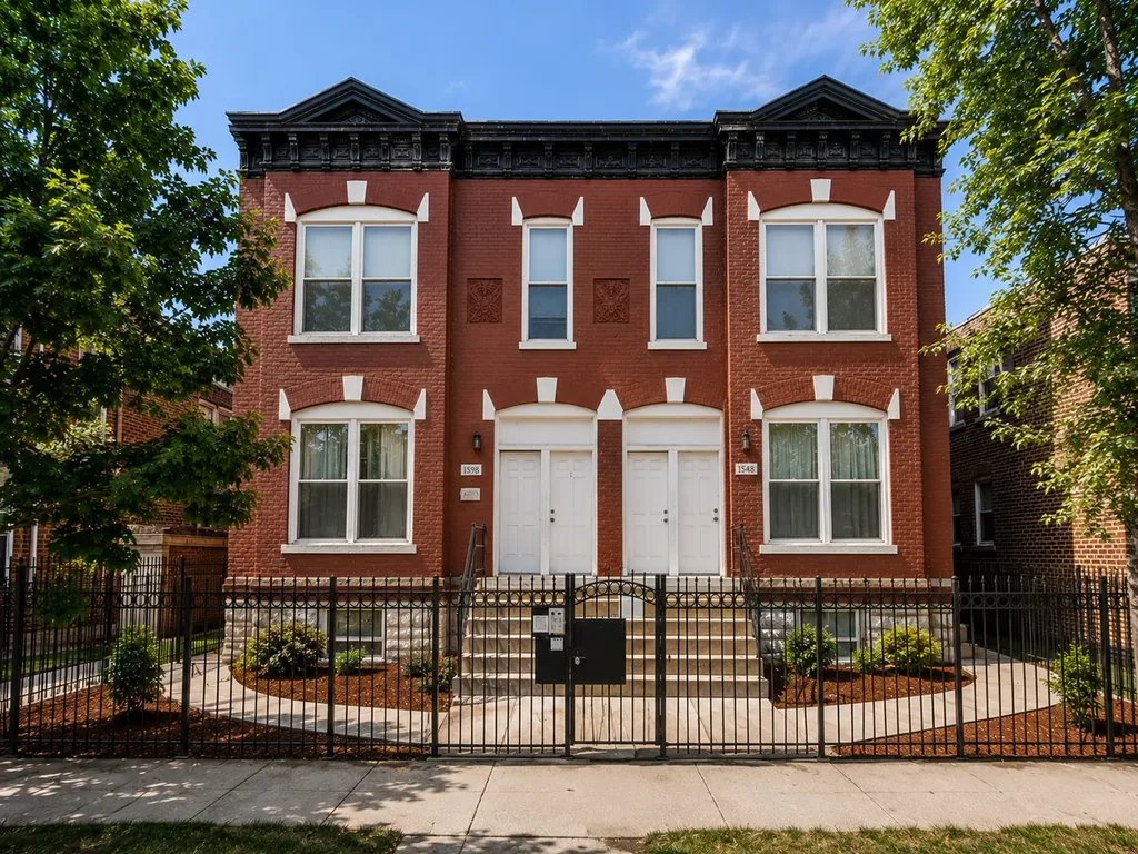 1538 North Rockwell Street Chicago IL 60622