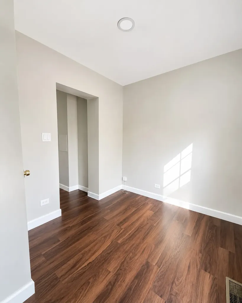 1538 North Rockwell Street Chicago IL 60622