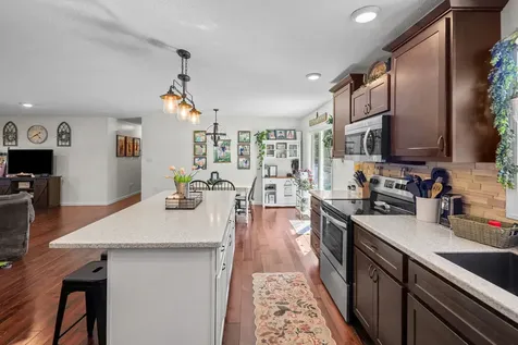380 Northwood Salem IL 62881