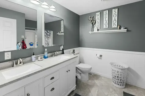 380 Northwood Salem IL 62881