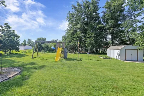 380 Northwood Salem IL 62881