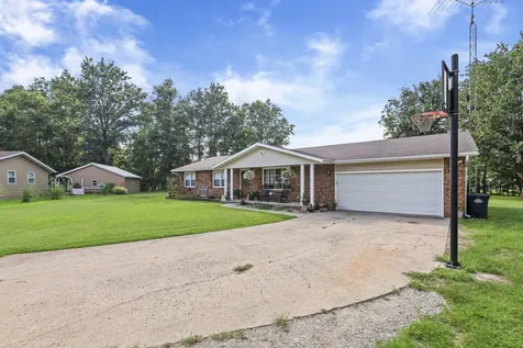 380 Northwood Salem IL 62881
