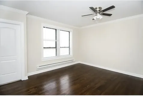 3345 North Marshfield Avenue Chicago IL 60657