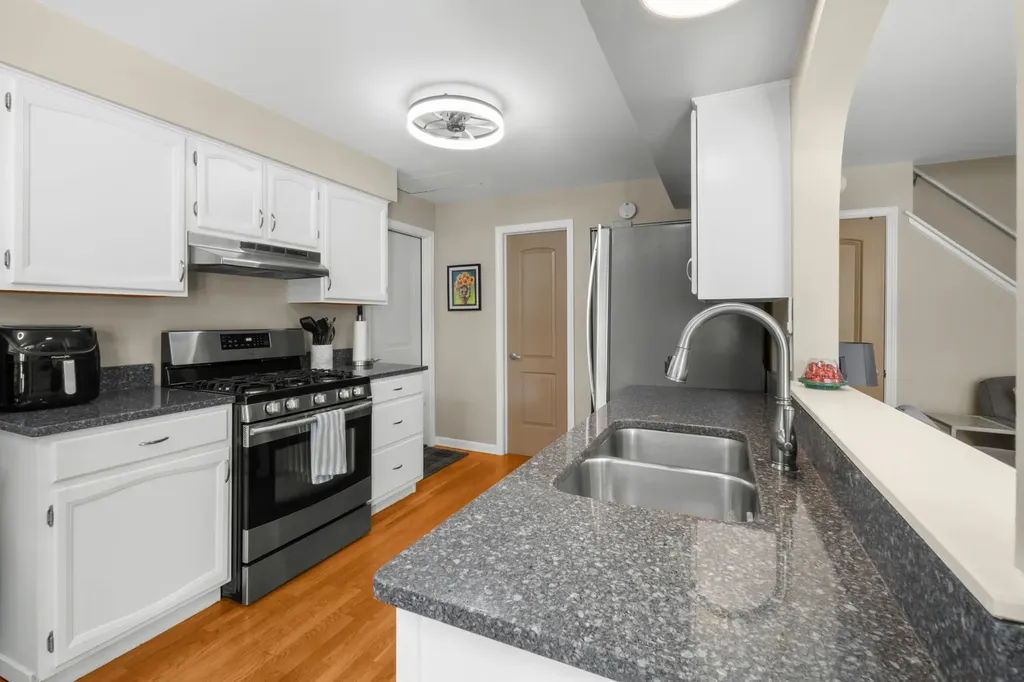 19504 115TH Avenue Mokena IL 60448