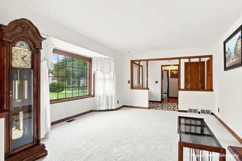 167 Burning Bush Trail Crystal Lake IL 60012
