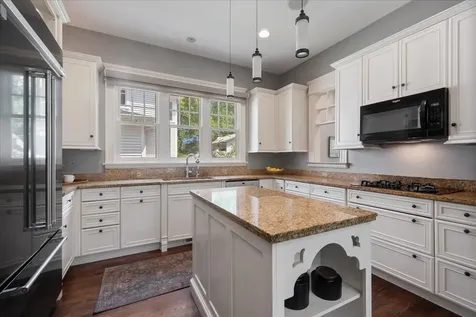2712 Harrison Street Evanston IL 60201