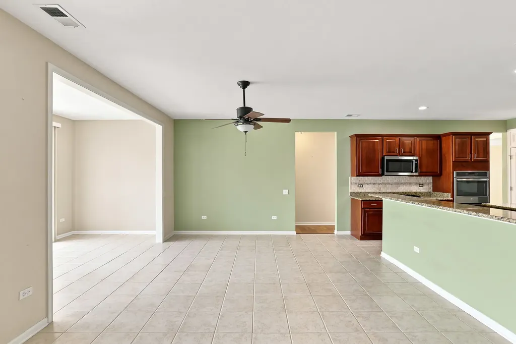 13470 Crestview Drive Huntley IL 60142
