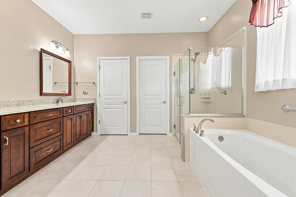 13470 Crestview Drive Huntley IL 60142