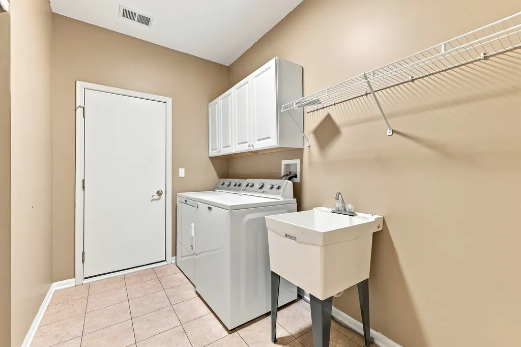 13470 Crestview Drive Huntley IL 60142