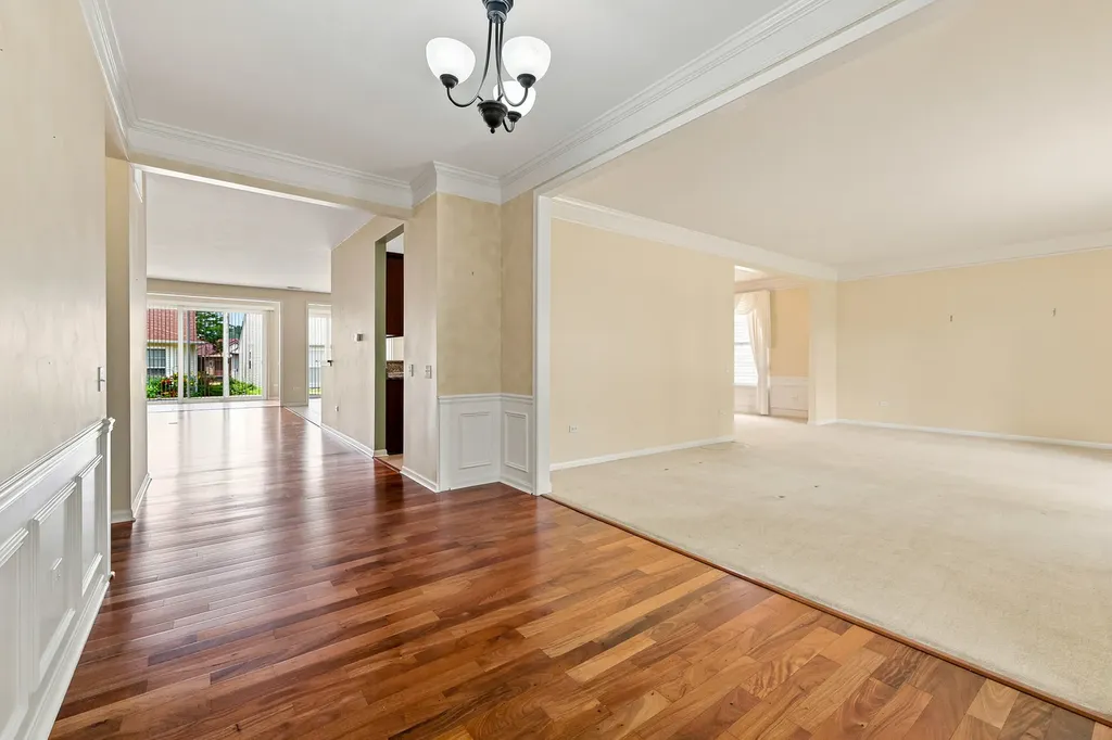 13470 Crestview Drive Huntley IL 60142
