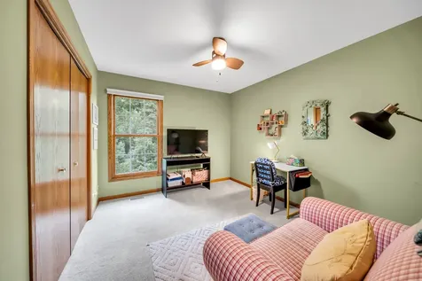 525 Linden Court Geneva IL 60134