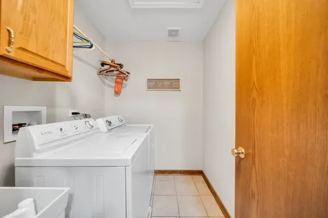 525 Linden Court Geneva IL 60134