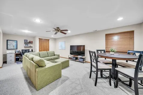 525 Linden Court Geneva IL 60134