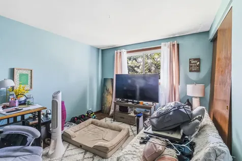 725 Old Post Road Buffalo Grove IL 60089