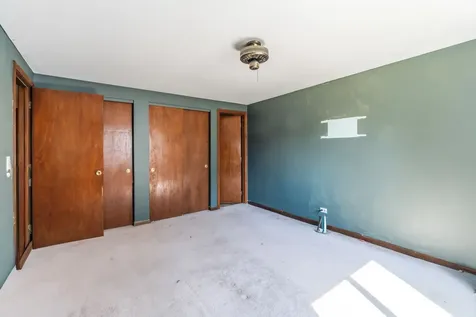 725 Old Post Road Buffalo Grove IL 60089