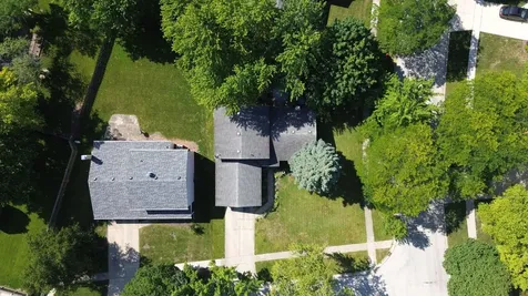 725 Old Post Road Buffalo Grove IL 60089