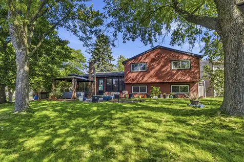 725 Old Post Road Buffalo Grove IL 60089