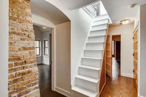 1429 West Roscoe Street Chicago IL 60657