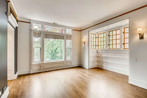 1429 West Roscoe Street Chicago IL 60657