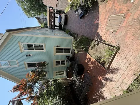 1429 West Roscoe Street Chicago IL 60657