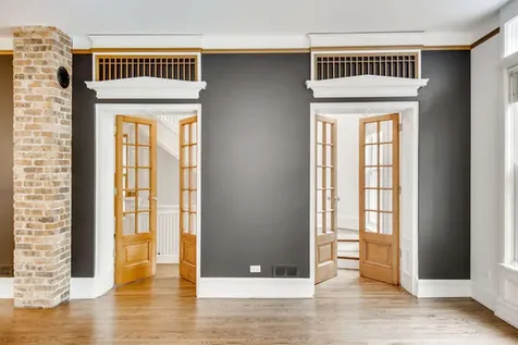 1429 West Roscoe Street Chicago IL 60657