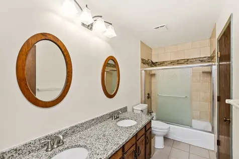 18604 Carpenter Street Homewood IL 60430