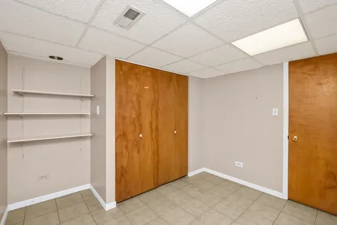 18604 Carpenter Street Homewood IL 60430