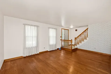 18604 Carpenter Street Homewood IL 60430