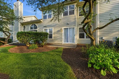184 West Hamilton Drive Palatine IL 60067