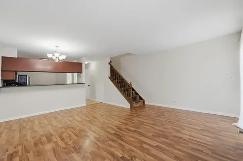 184 West Hamilton Drive Palatine IL 60067