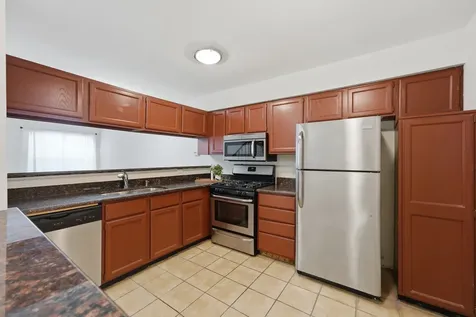 184 West Hamilton Drive Palatine IL 60067