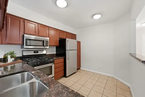 184 West Hamilton Drive Palatine IL 60067