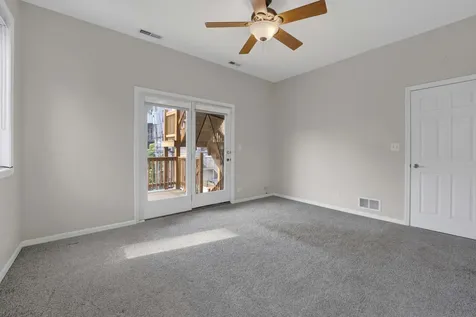 1517 West Fry Street Chicago IL 60642