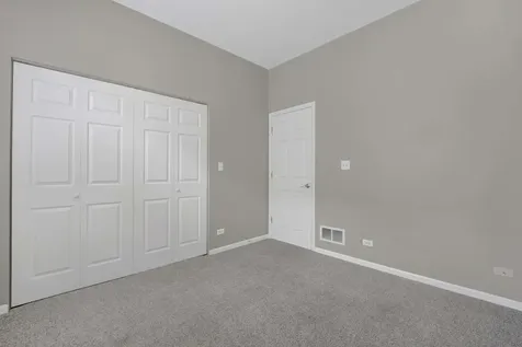 1517 West Fry Street Chicago IL 60642