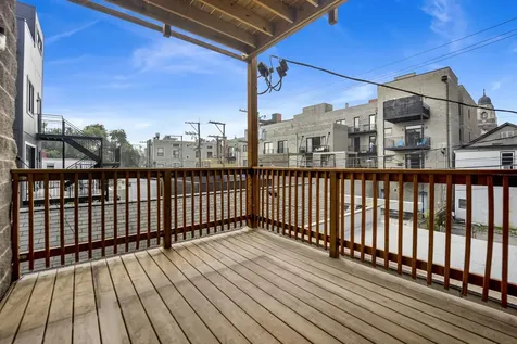 1517 West Fry Street Chicago IL 60642
