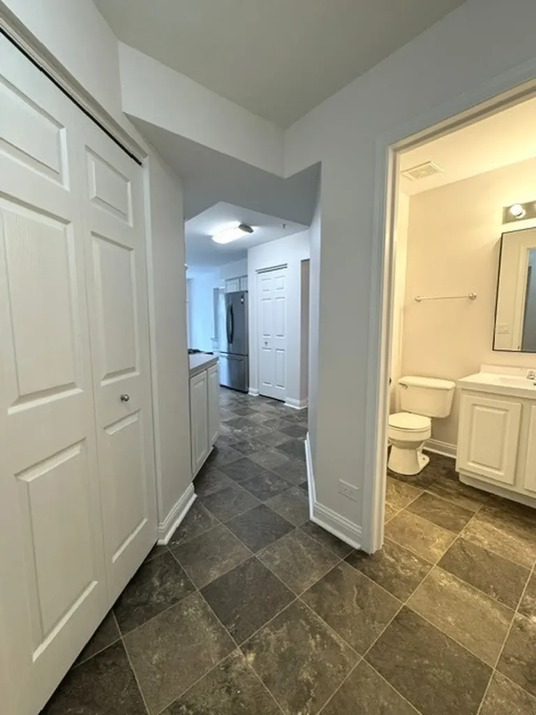 2479 Frost Drive Aurora IL 60504
