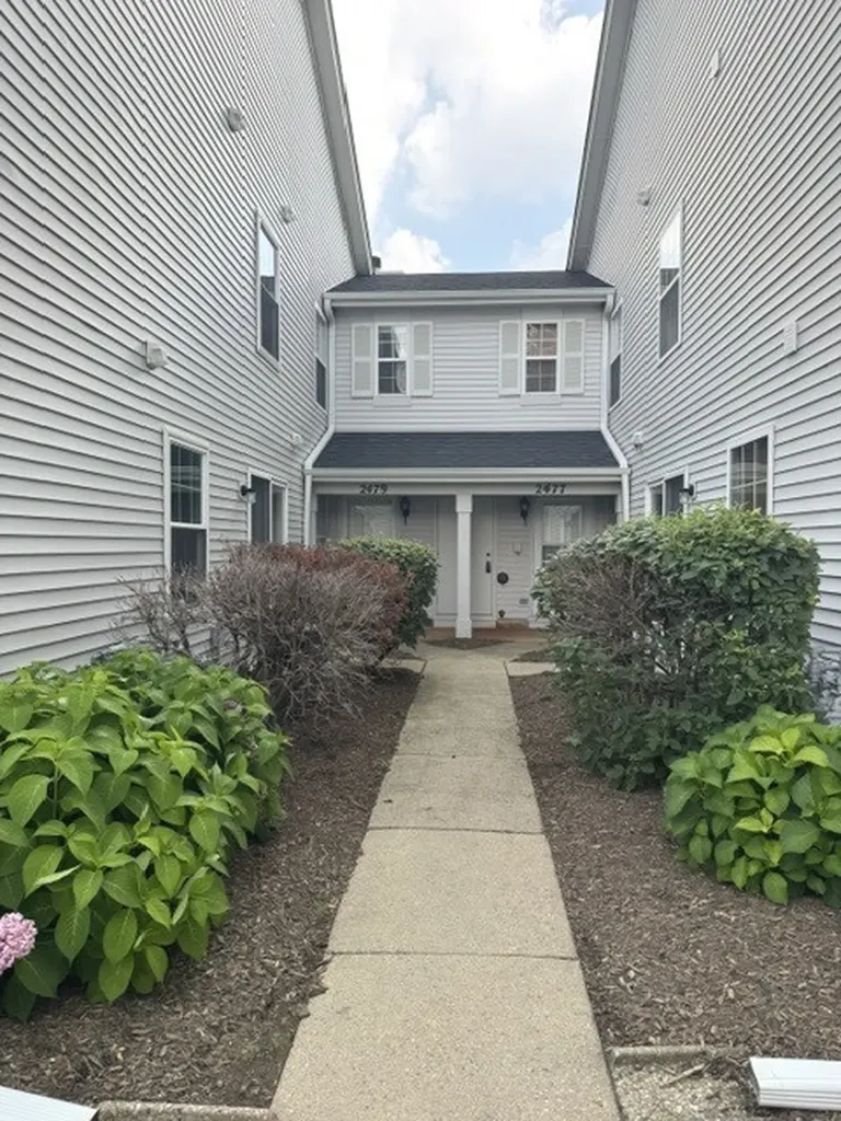 2479 Frost Drive Aurora IL 60504