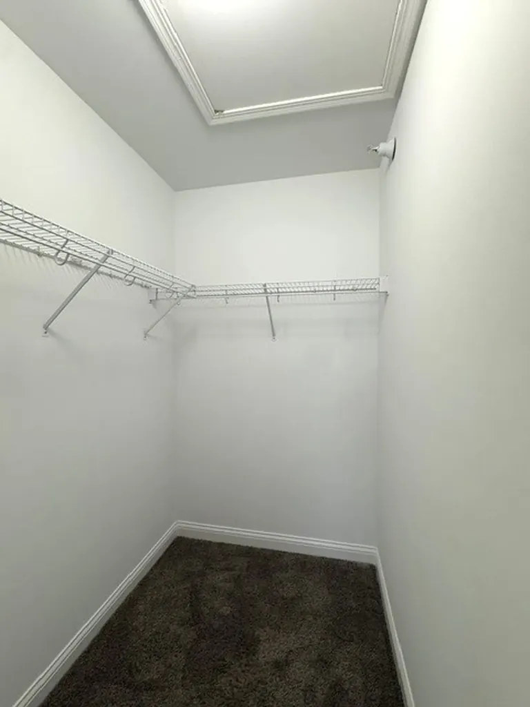 2479 Frost Drive Aurora IL 60504
