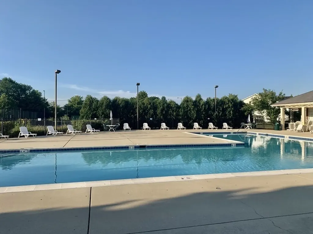 2479 Frost Drive Aurora IL 60504