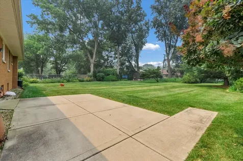 23W566 Bryn Mawr Avenue Roselle IL 60172