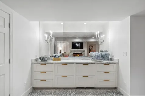 85 Sunset Place Lake Forest IL 60045