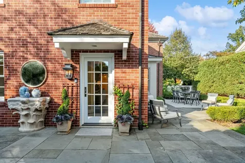 85 Sunset Place Lake Forest IL 60045