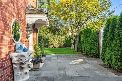 85 Sunset Place Lake Forest IL 60045