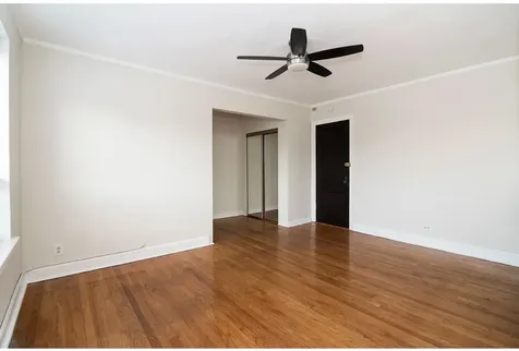 3345 North Marshfield Avenue Chicago IL 60657