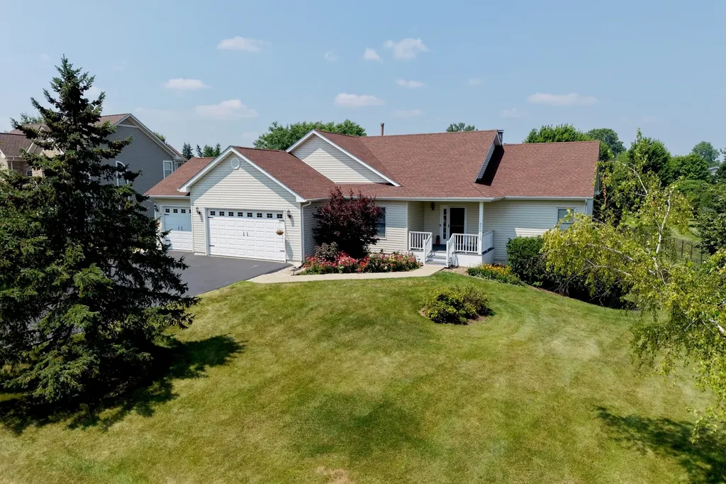 1102 Joseph Circle Johnsburg IL 60051