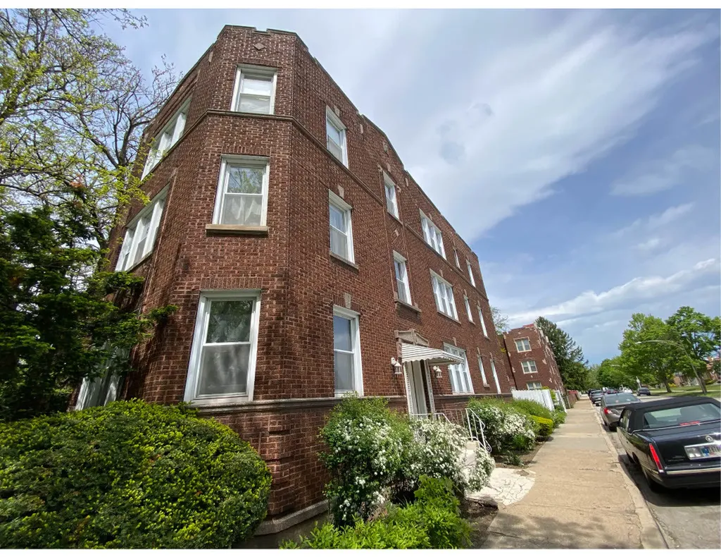 10856 South Avenue D Avenue Chicago IL 60617