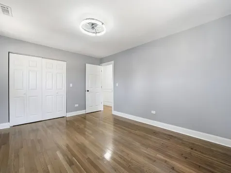 8359 South State Street Chicago IL 60619