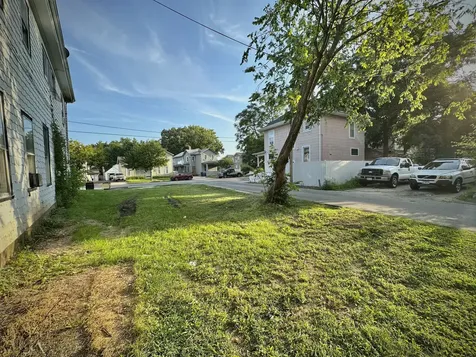 422 North Avenue Aurora IL 60505