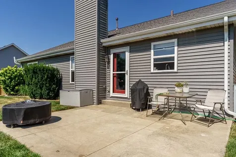 5649 Thribble Cross Roscoe IL 61073